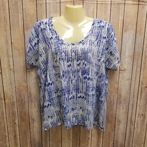 Soprano blue and white printed top